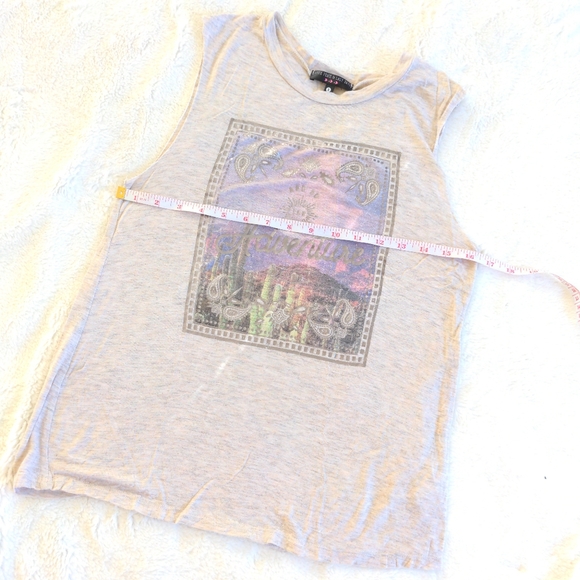 🌷3/15🌷 Love, Peace, & Lazy Days Muscle T size S - Picture 4 of 4